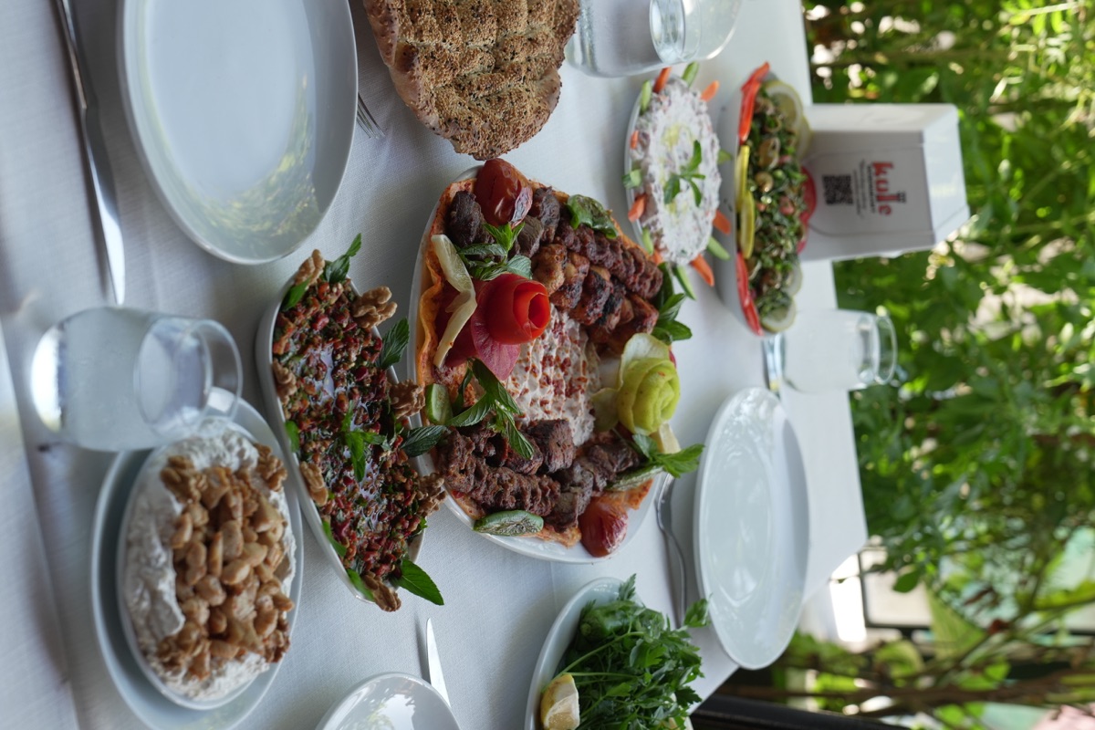 Kule Restaurant Hatay table