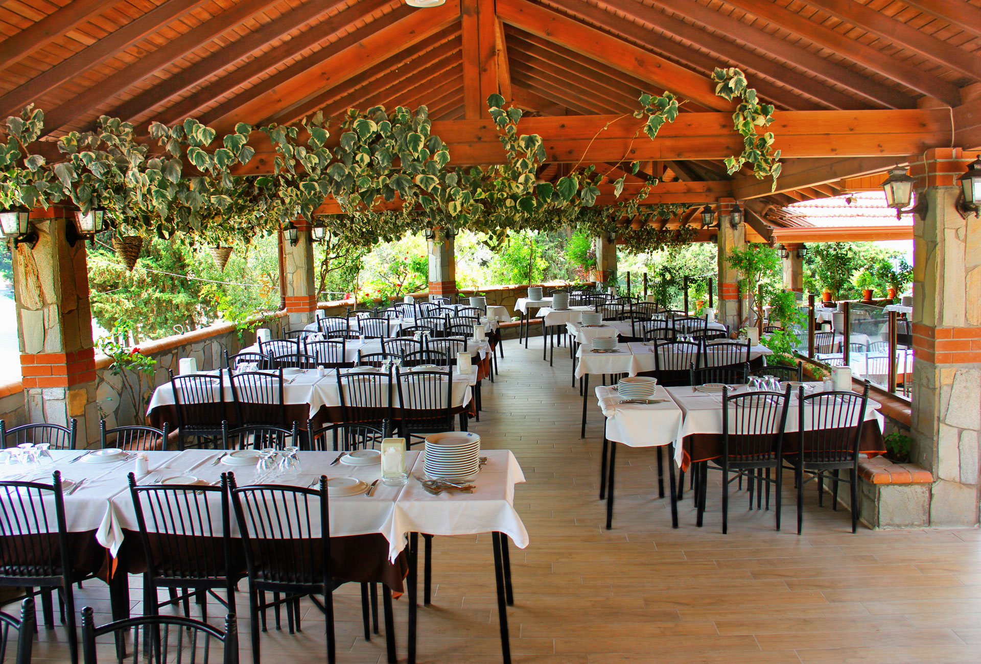 Kule Restaurant Summer Garden